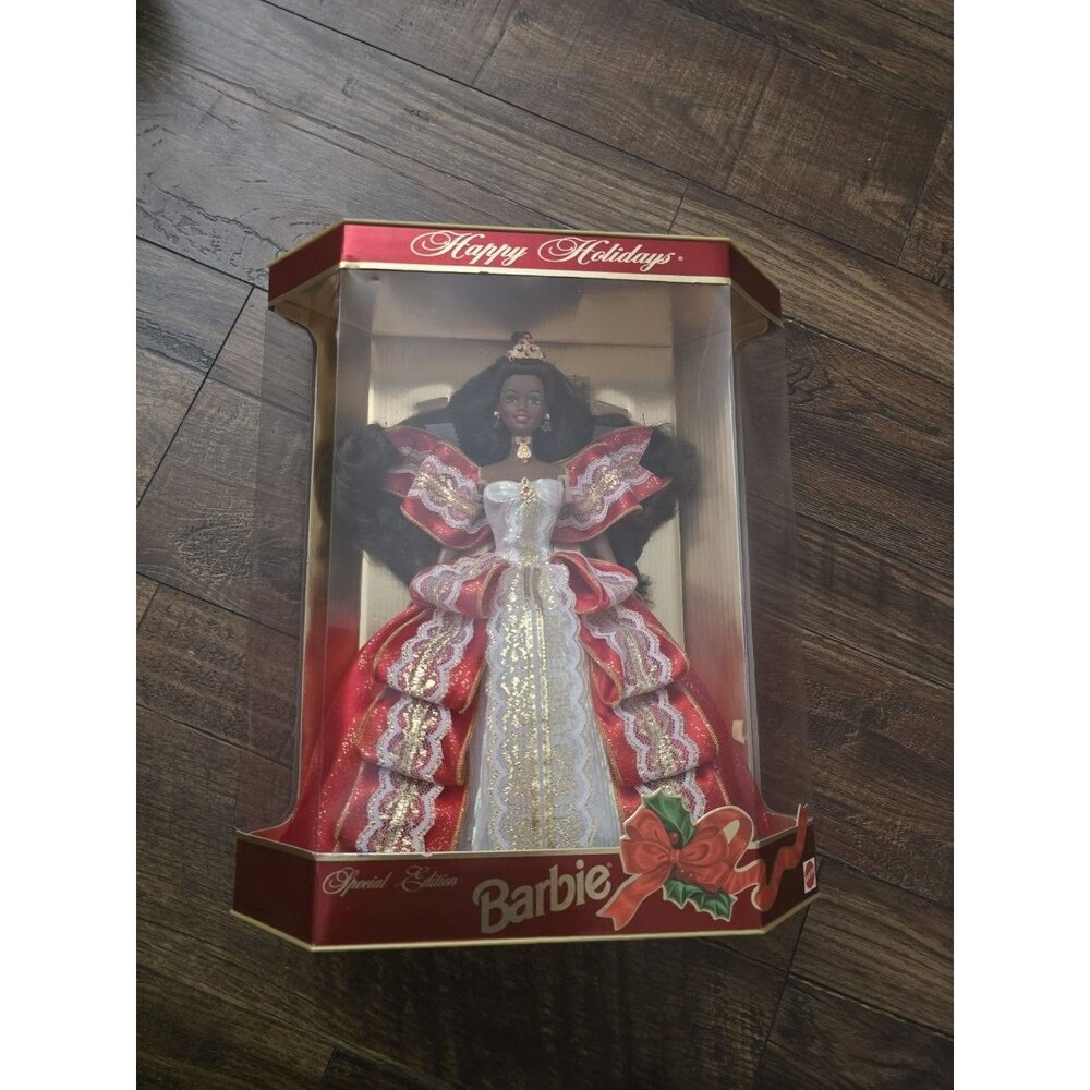 1997 Happy Holidays Barbie African American Special Edition 17833 NRFB Mattel